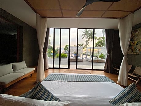 Villa - Beach Front