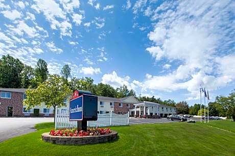 Quality Inn Petoskey