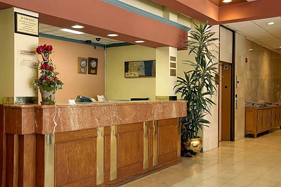 Ramada by Wyndham Los Angeles/Wilshire Center
