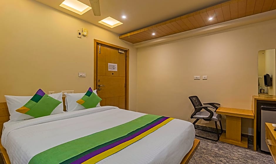 Itsy Hotels Kruthika Inn