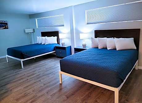 Double Queen Room ADA