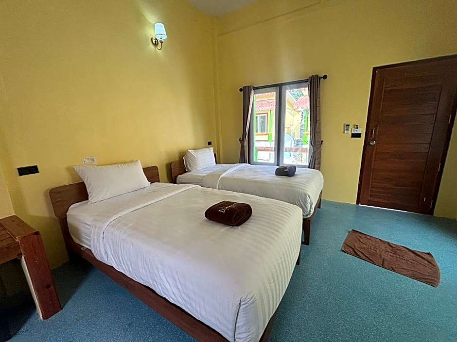 Photo 1 of 15 of Deluxe 2 Beds