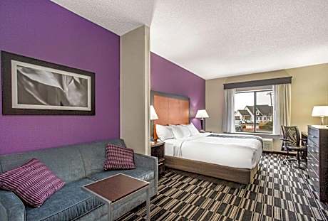 Executive King Room - Non-Smoking