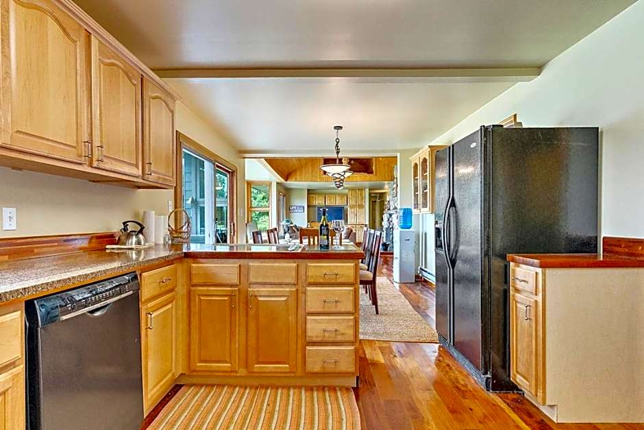 Georgian Legendary Tobermory Retreat With Hot Tub