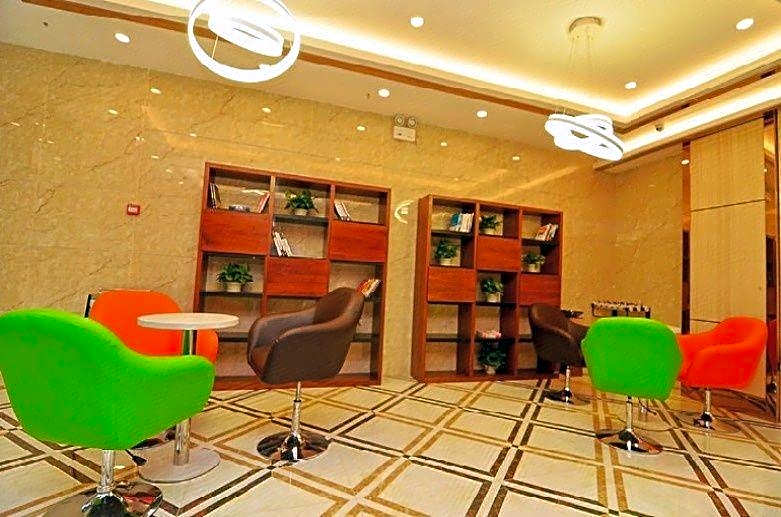 GreenTree Inn Xi'an Xincheng District Raily Station Wukou Metro Station Hotel