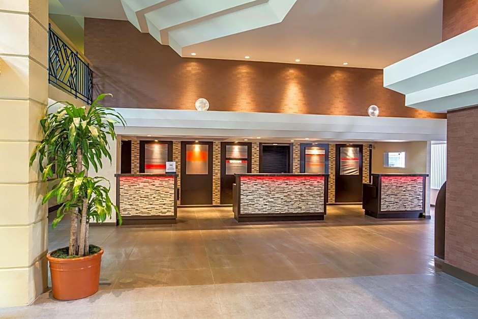 Embassy Suites By Hilton Hotel Piscataway-Somerset