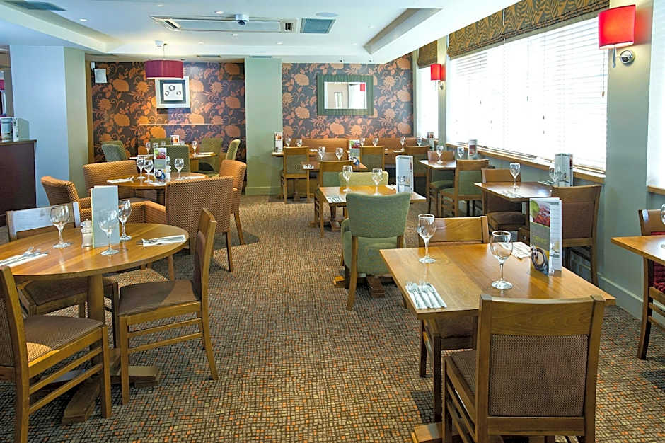 Premier Inn Glasgow City - George Square