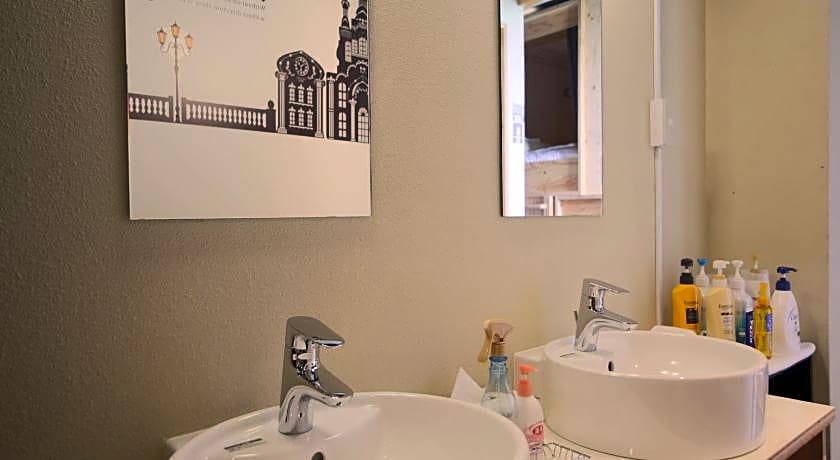 TRAVEL&BOOK HOTEL HULATONCABIN TAKAMATSU