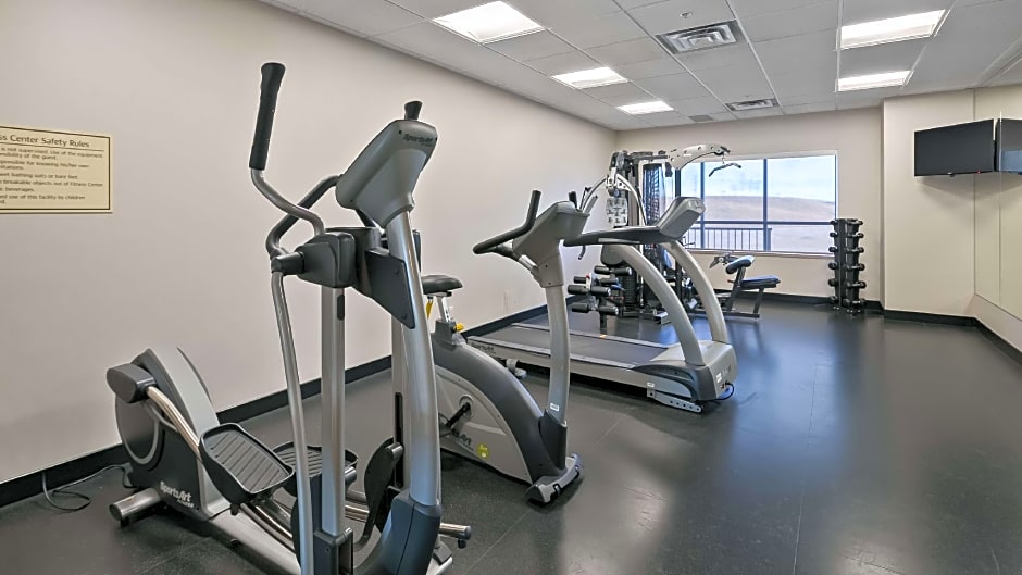 Best Western Plus Okotoks Inn & Suites