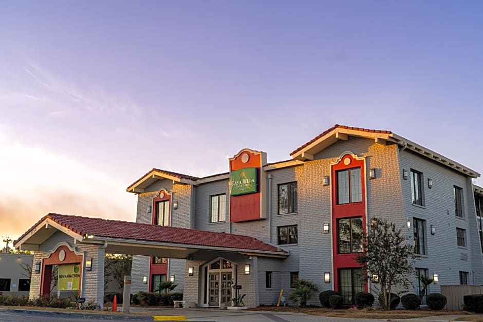 Casa Bella Inn & Suites