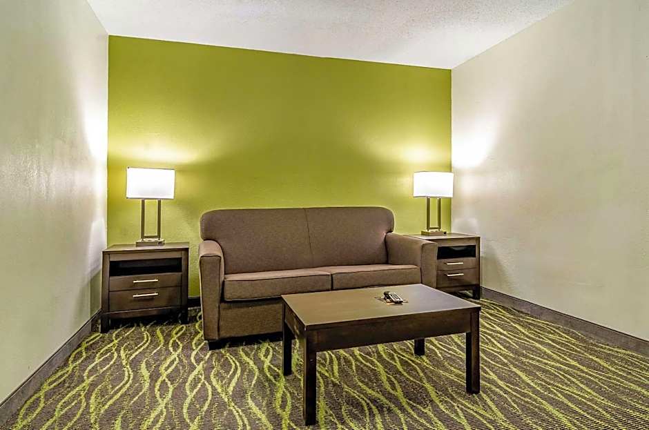 Quality Inn & Suites Creedmoor - Butner