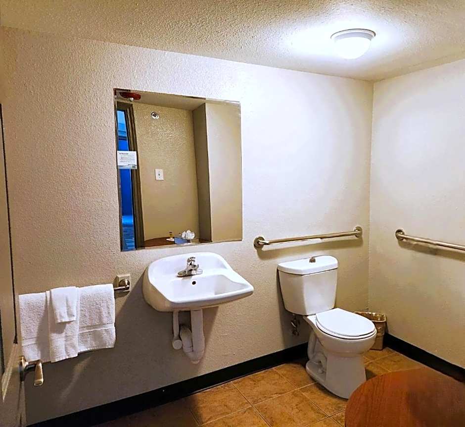 Days Inn by Wyndham Denver Downtown