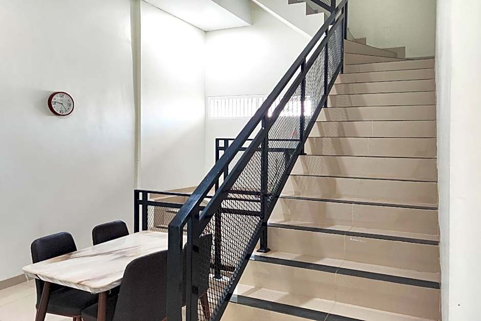 Urbanview Hotel Syariah near Polda Jambi