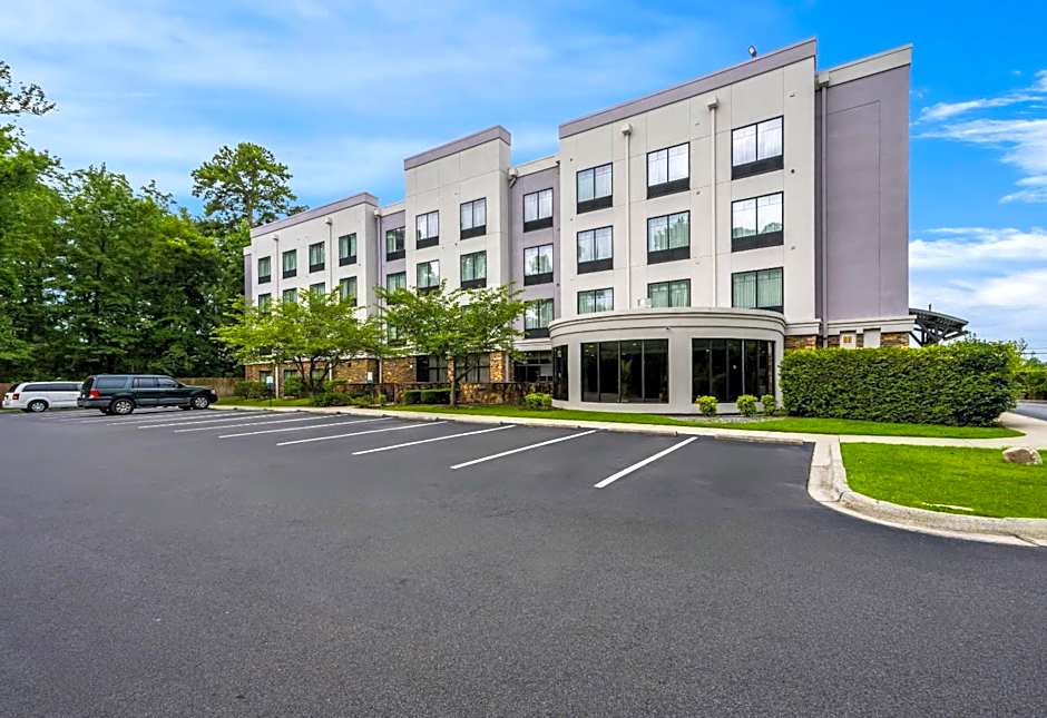 Comfort Suites New Bern near Cherry Point