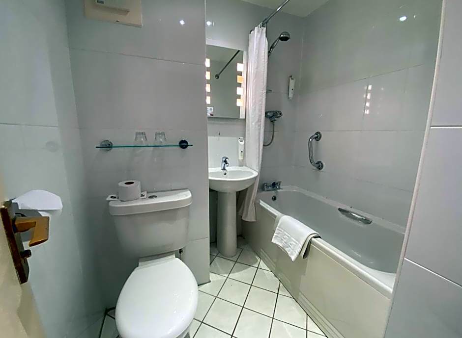 Normandy Hotel (Near Glasgow Airport)