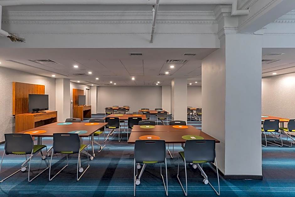 Aloft Houston Downtown