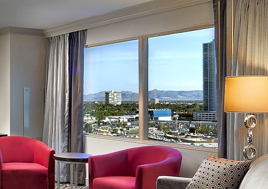 The STRAT Hotel, Casino & Tower