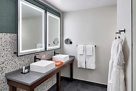King Suite with Kitchen, Studio Suite, 1 King