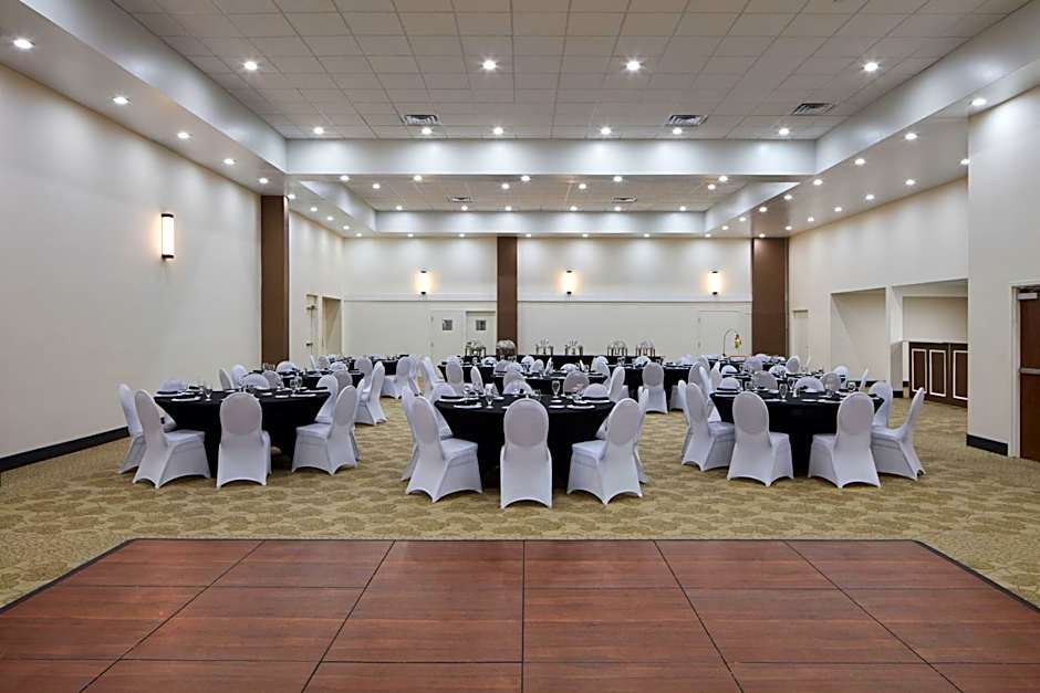 Four Points by Sheraton Virginia Beach Oceanfront