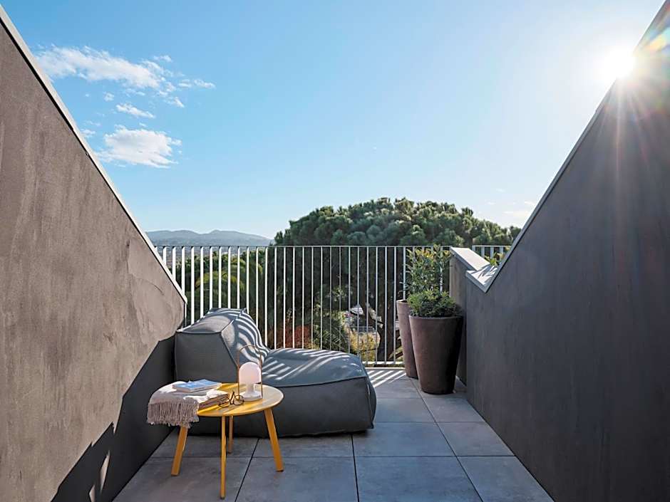 Qgat Restaurant Events & Hotel