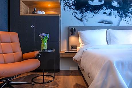 Superior Room with Garden View