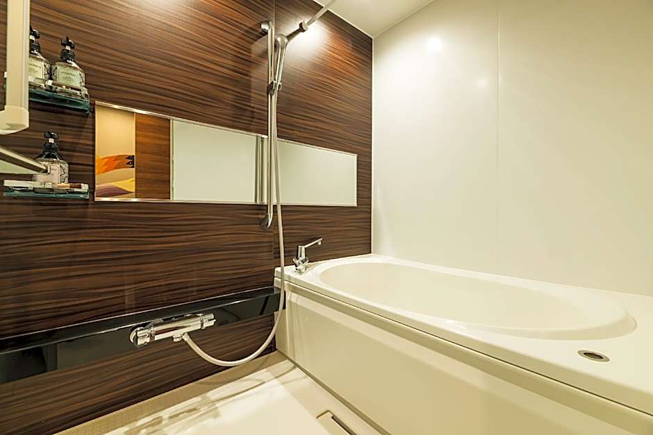 Grand Base Shianbashi