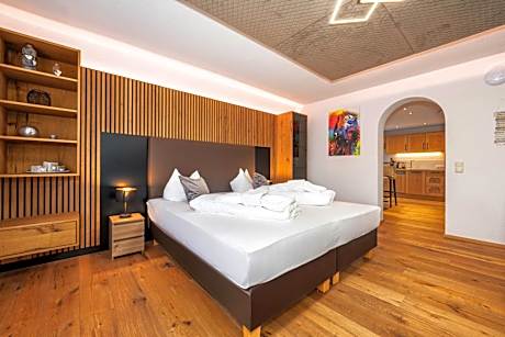 Suite with Spa Bath