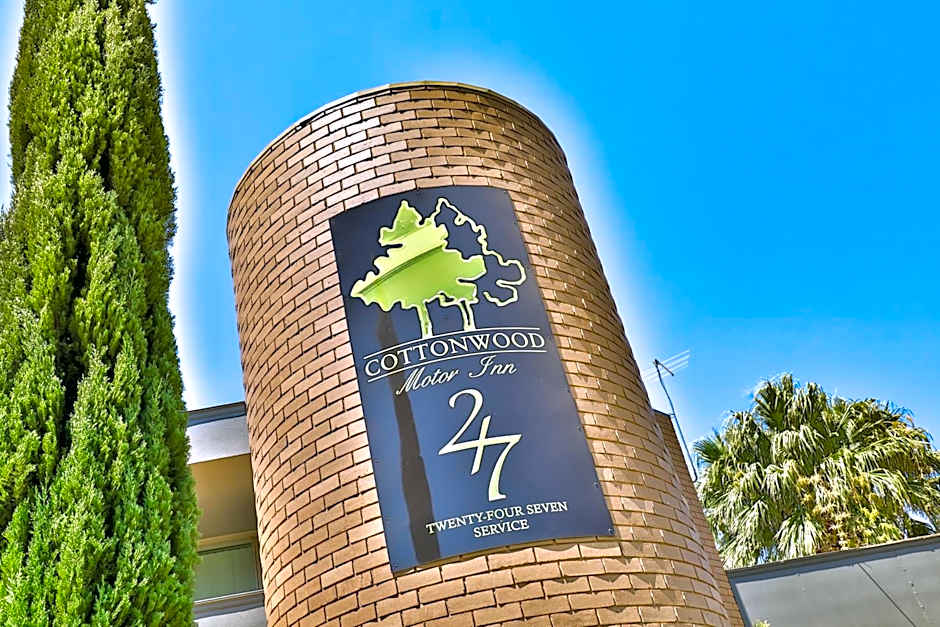 Cottonwood Motor Inn