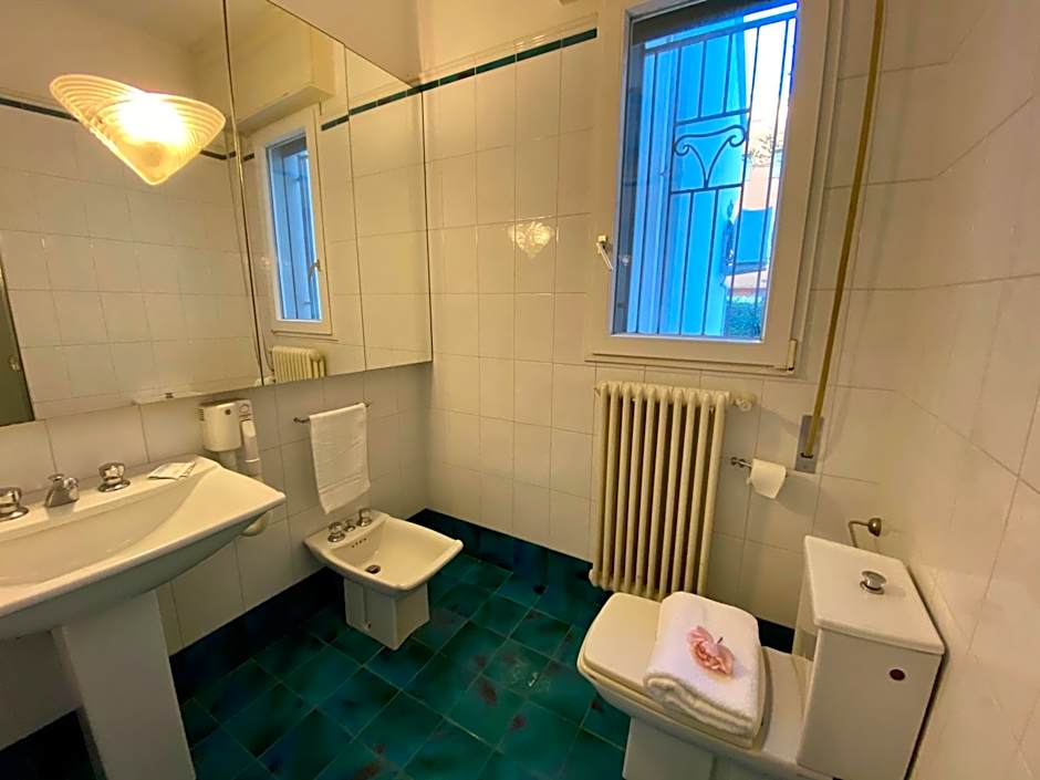 Villa Alda Suites & Rooms