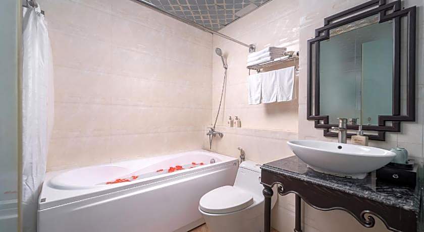 Hanoi Chic Boutique Hotel