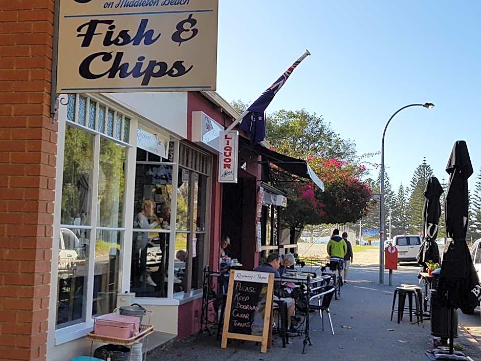 Albany Holiday Units