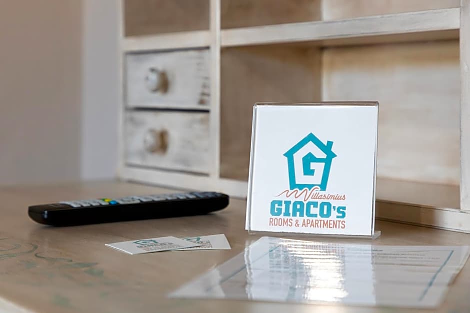 Giaco's Rooms
