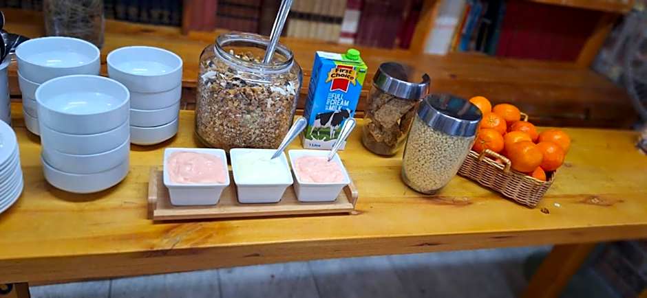 Gaggle Inn Guest Lodge