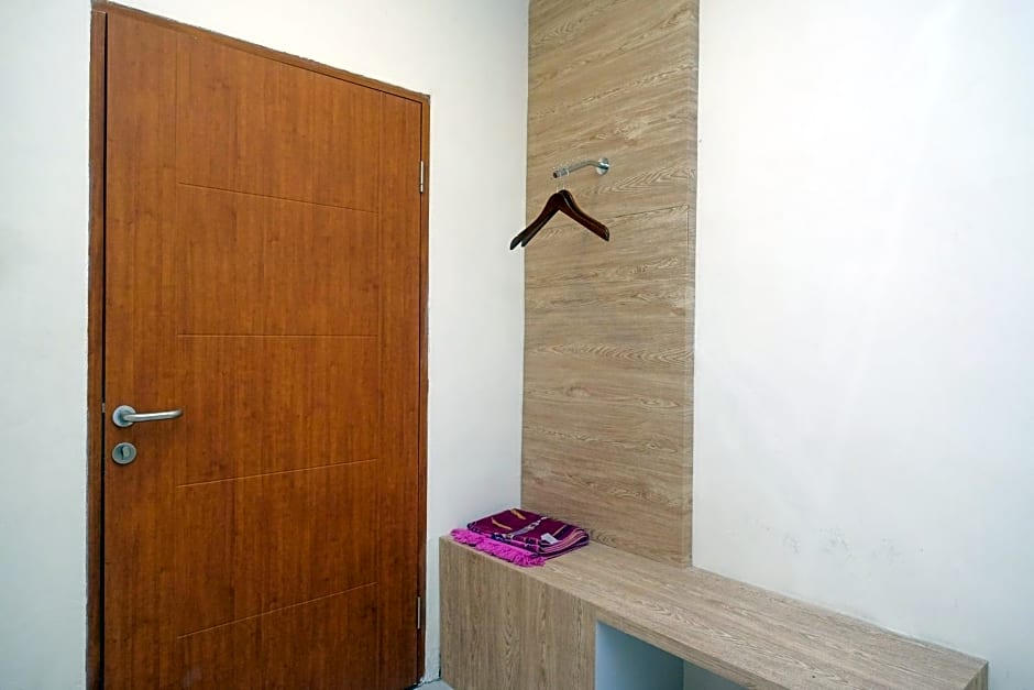 Urbanview Hotel DJ Inn Tegal