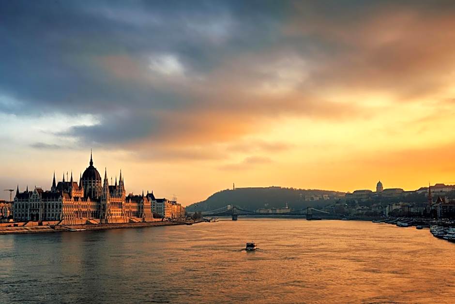 Hotel Orion Várkert