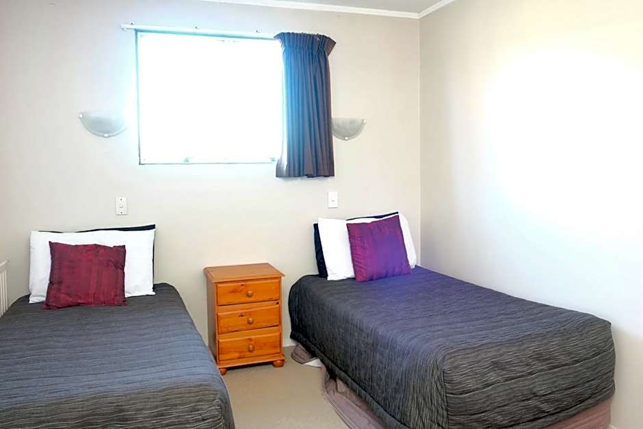 Gateway International Motel