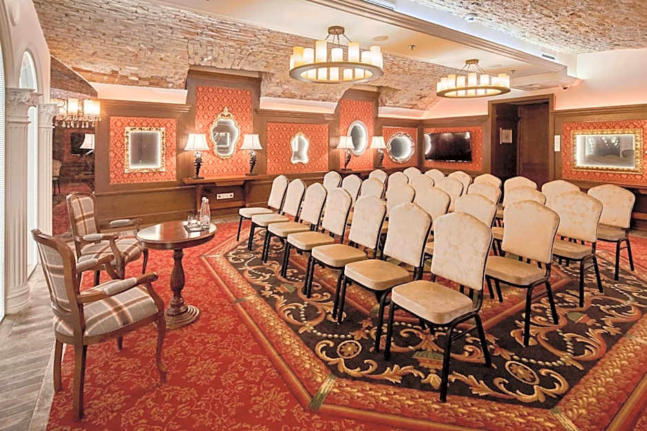 Mystery Hotel Budapest