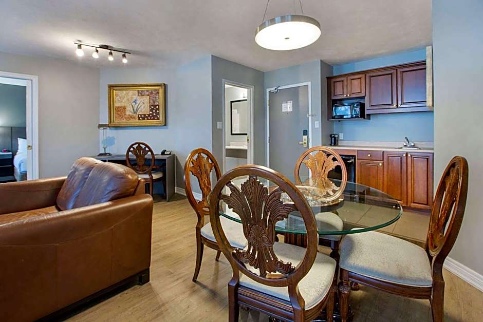 Days Inn & Suites by Wyndham Moncton