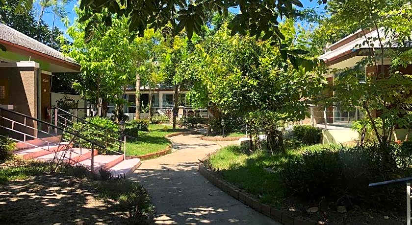 Nopparat Garden Hotel