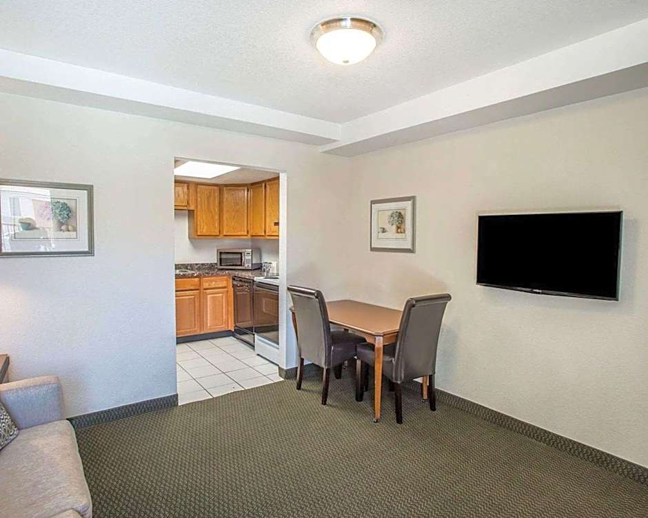 Rodeway Inn Greeley