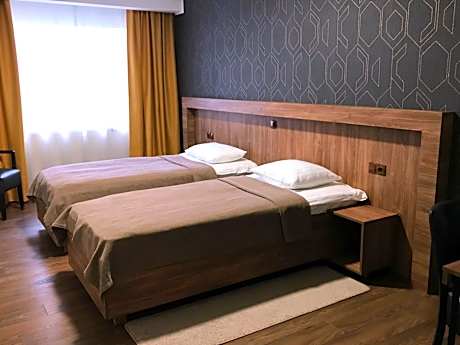 Twin Room with Spa