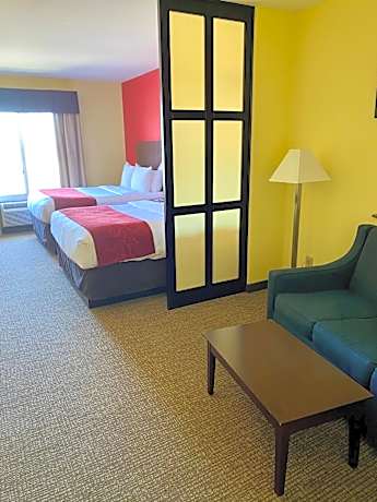 Queen Suite with Two Queen Beds