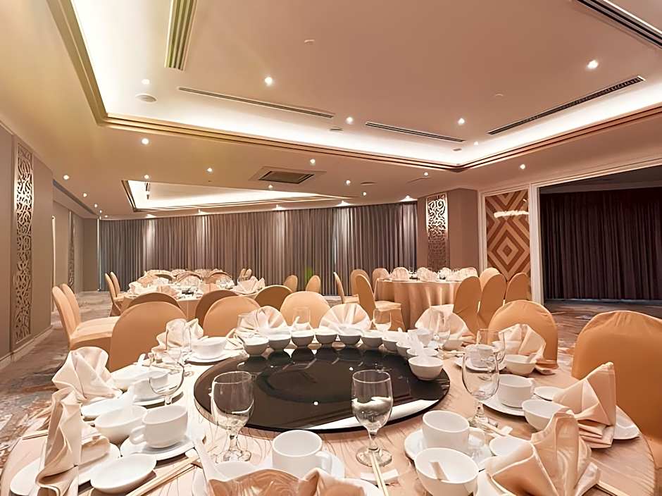 Puteri Wing - Riverside Majestic Hotel
