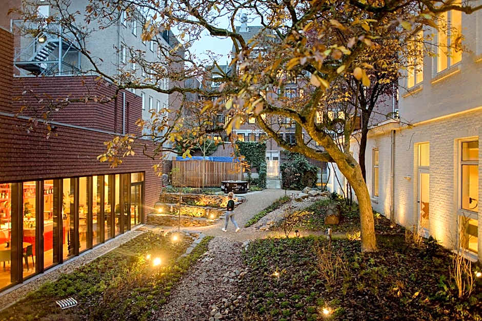 The Green Elephant Hostel & Spa