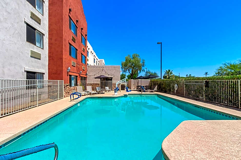Red Lion Inn & Suites Goodyear - West Phoenix