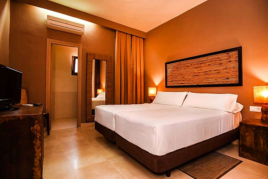 Chillout Hotel Tres Mares