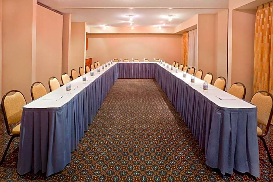 Candlewood Suites Dfw South Hotel By IHG