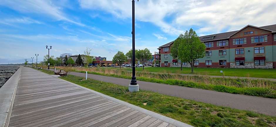 Canal Park Lodge