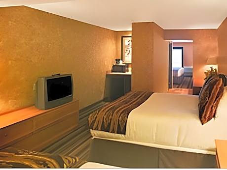 2 Bedroom Suite