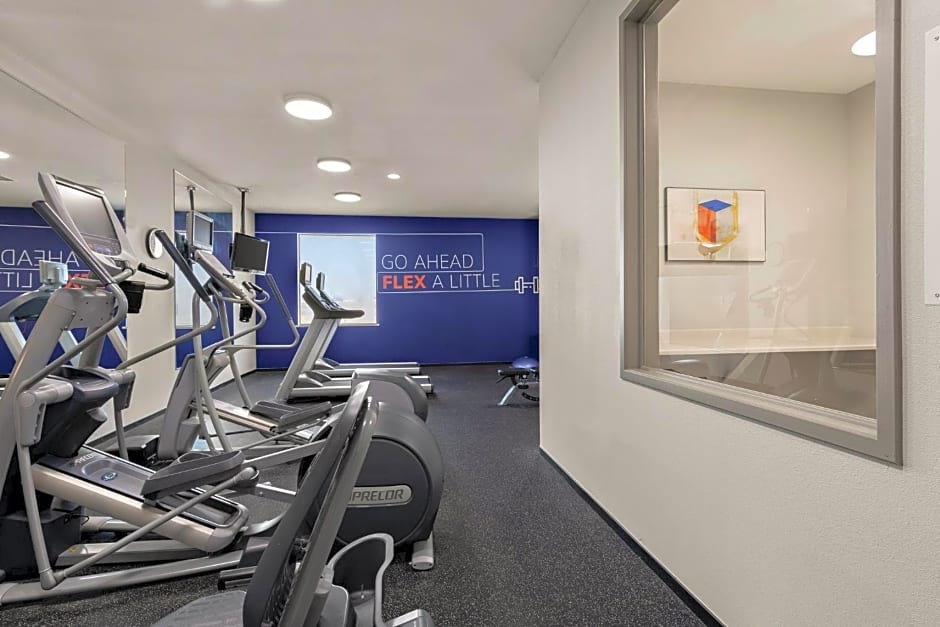 Holiday Inn Express & Suites Oklahoma City NW - Quail Springs By IHG